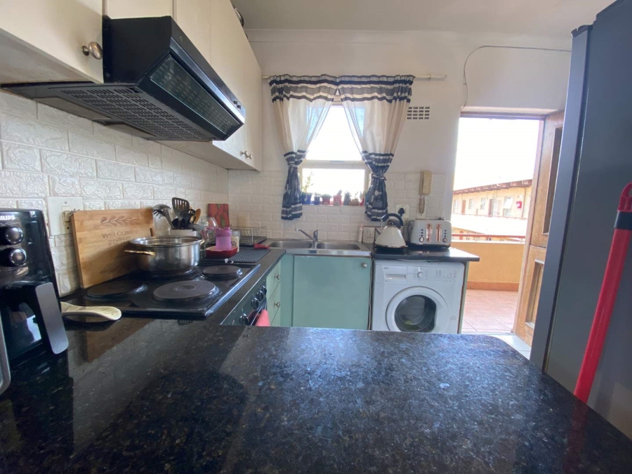 2 Bedroom Property for Sale in Bridgetown Western Cape